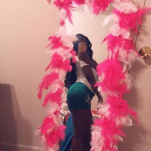 Meet your Posher, Romeka